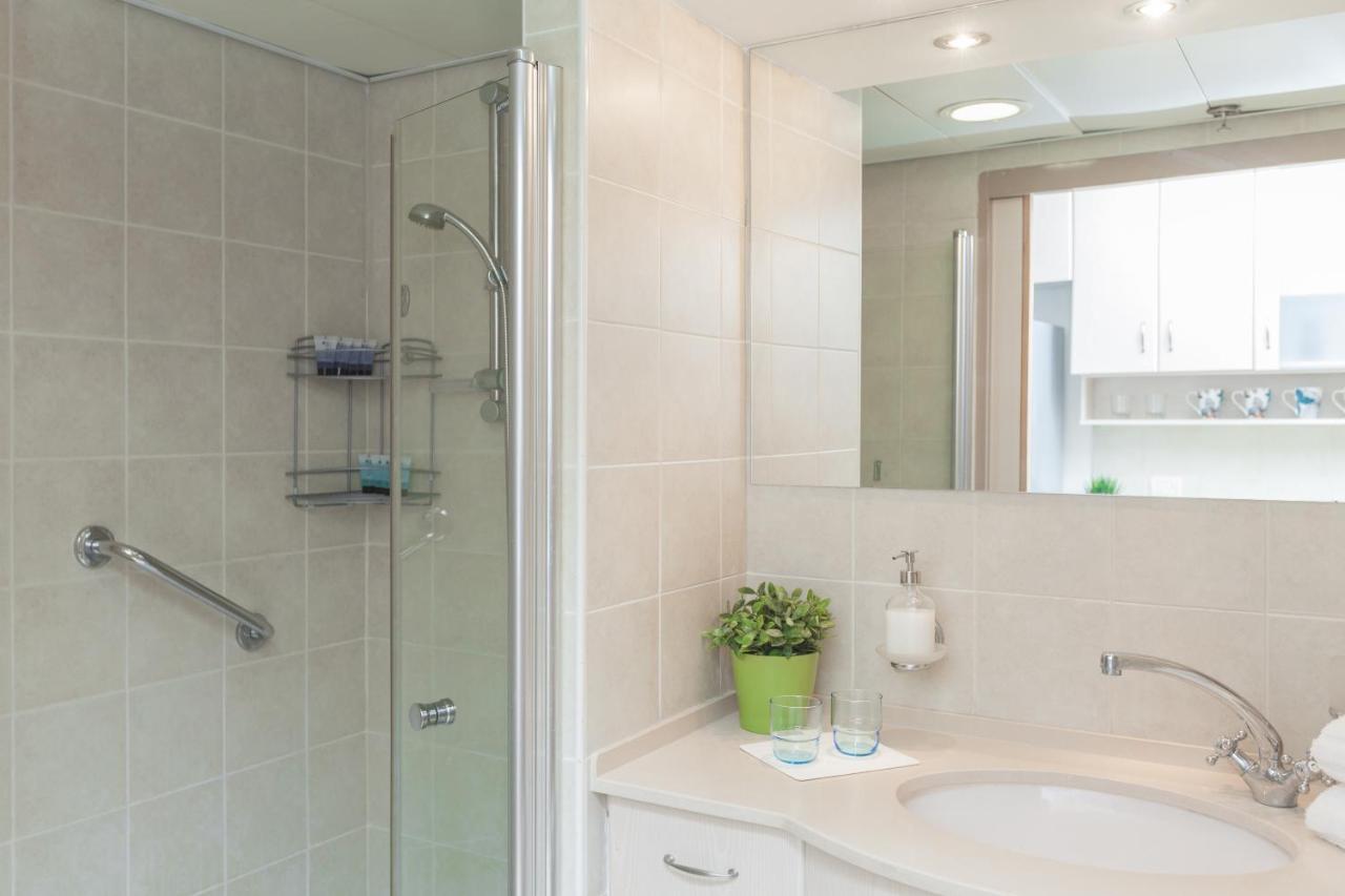 Modern Tlv Lejlighedshotel Tel Aviv Eksteriør billede